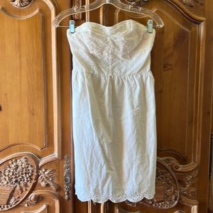 White cotton lace sleeveless dress